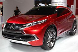   2013:  Mitsubishi XR-PHEV